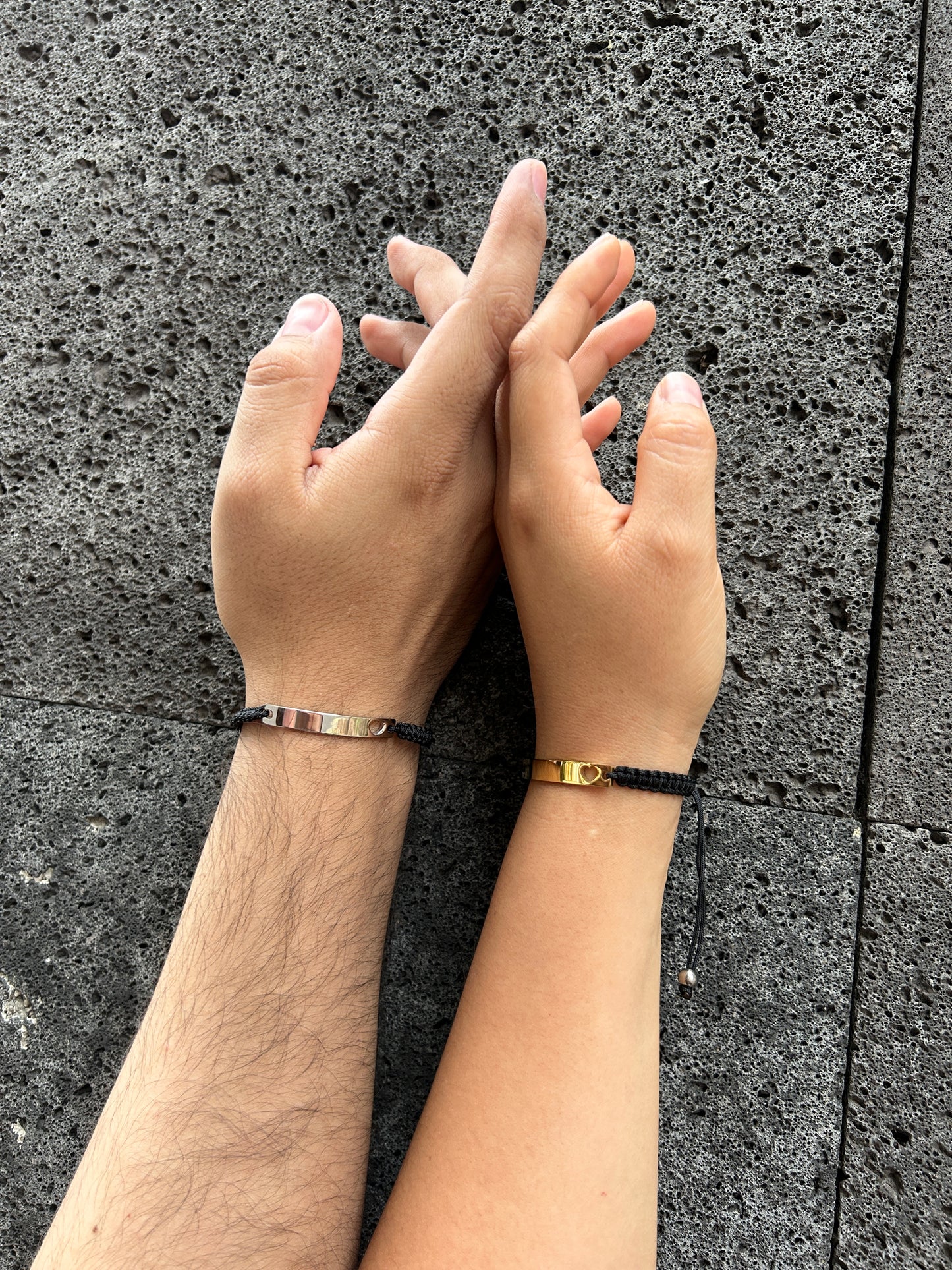 PULSERAS CORAZONES ENTRELAZADOS (EL PAR)