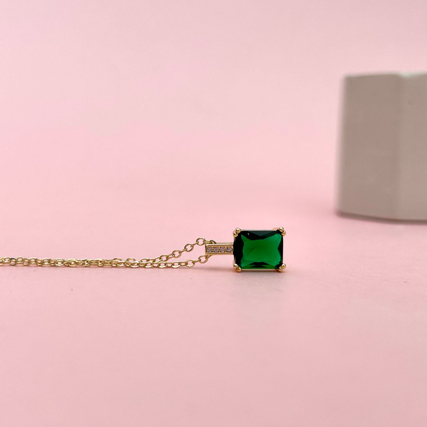 COLLAR ESMERALDA