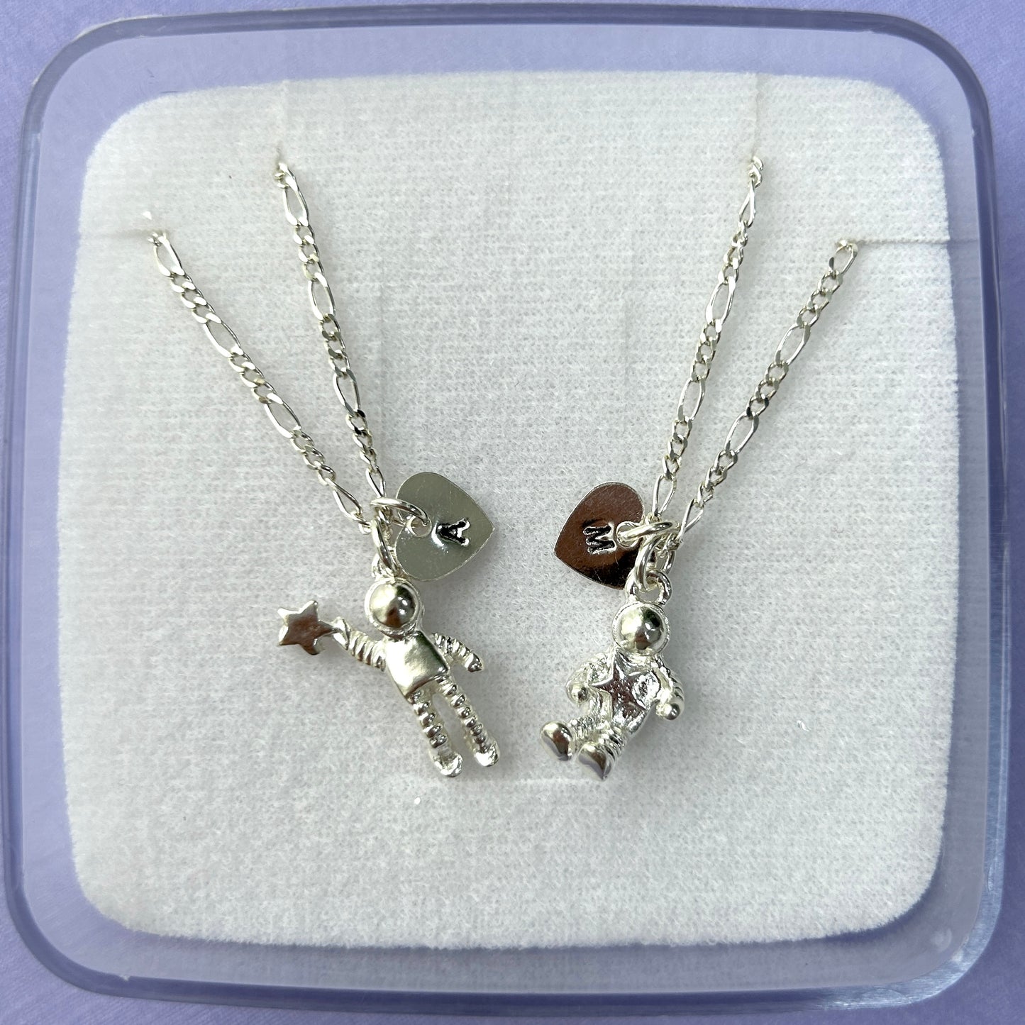 COLLARES AMOR GALÁCTICO DE PLATA 925 (PRECIO POR EL PAR)